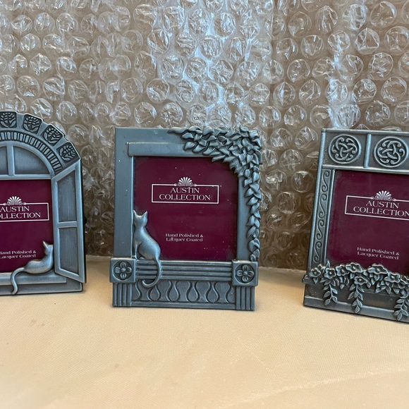 Austin Collection set of 3 small frames cats sitting in the windowNEW NEVER USED - Picture 4 of 8